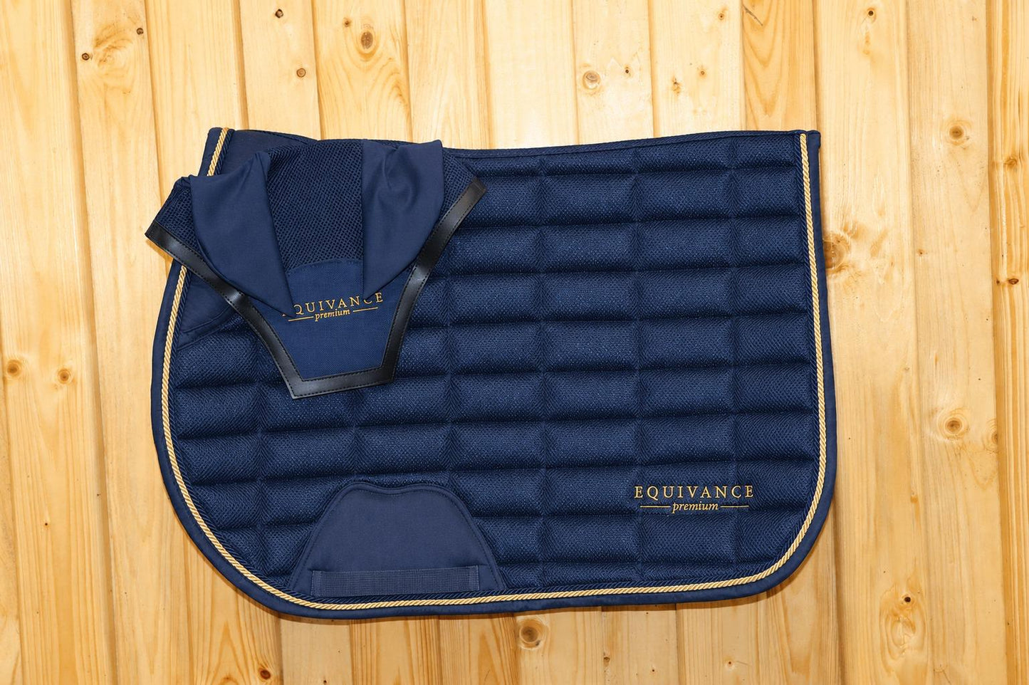 Mesh saddle pad “dark navy” - sviedrene + austiņas (komplekts)