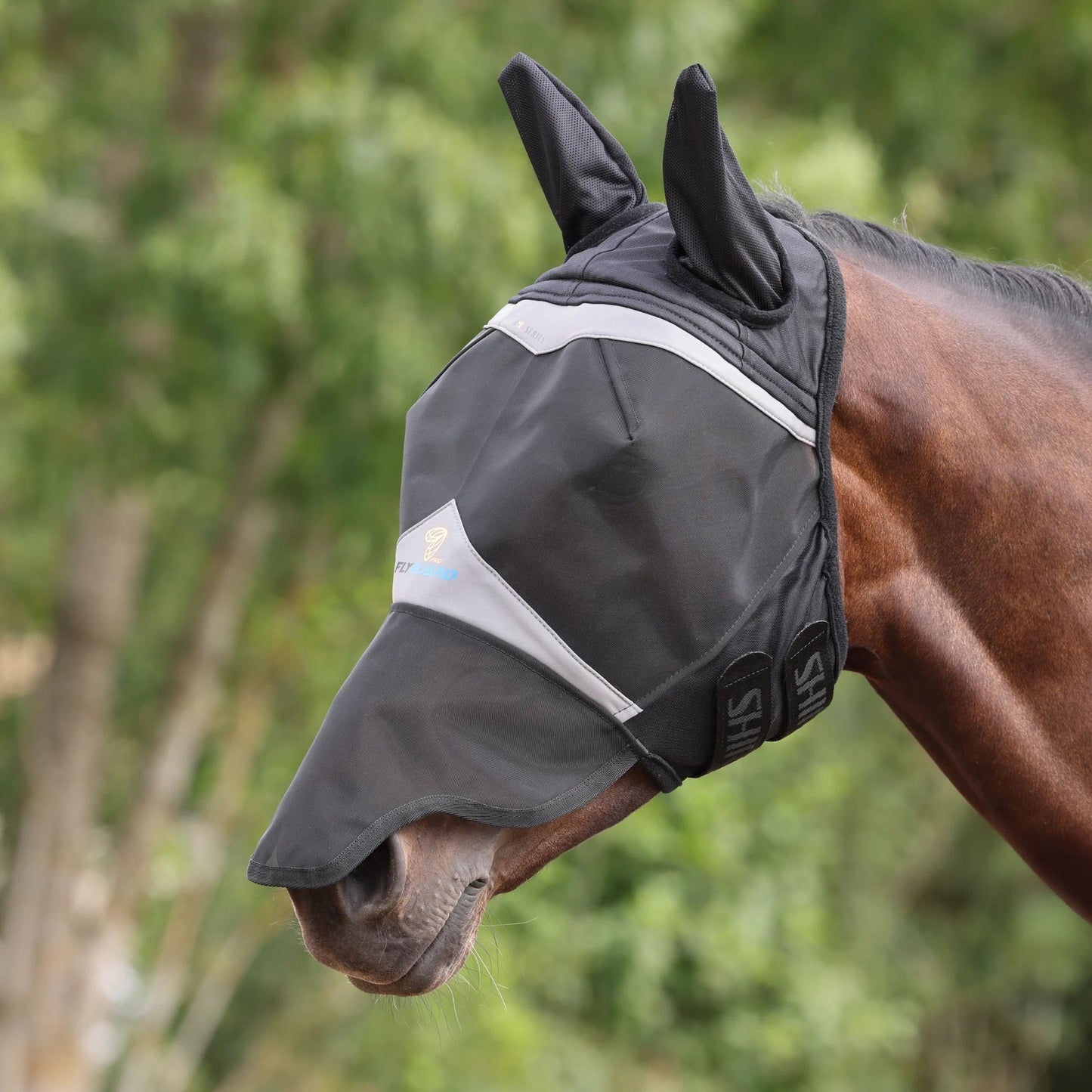 Shires FlyGuard Pro smalka sieta mušu maska ar ausu un deguna aizsardzību (Melna)
