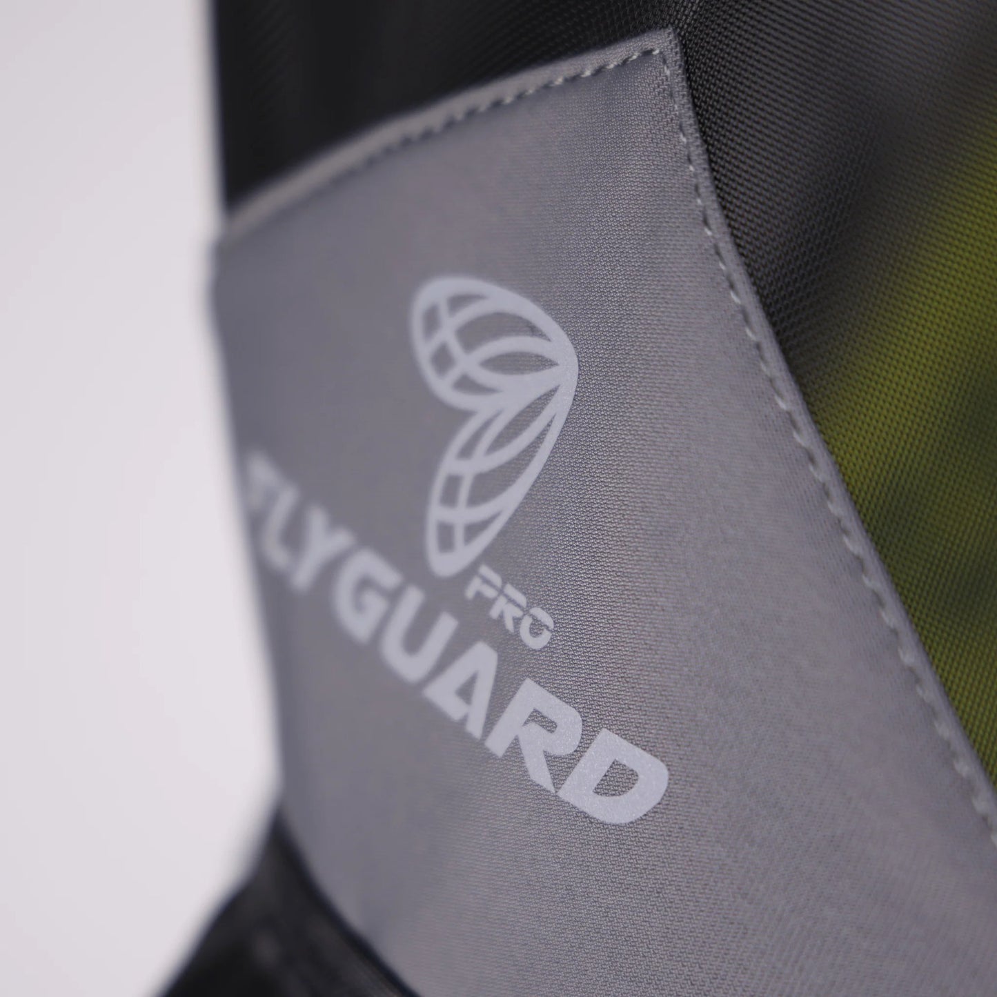 Shires FlyGuard Pro Hi-Viz smalka sieta mušu maska ar ausīm un deguna aizsardzību